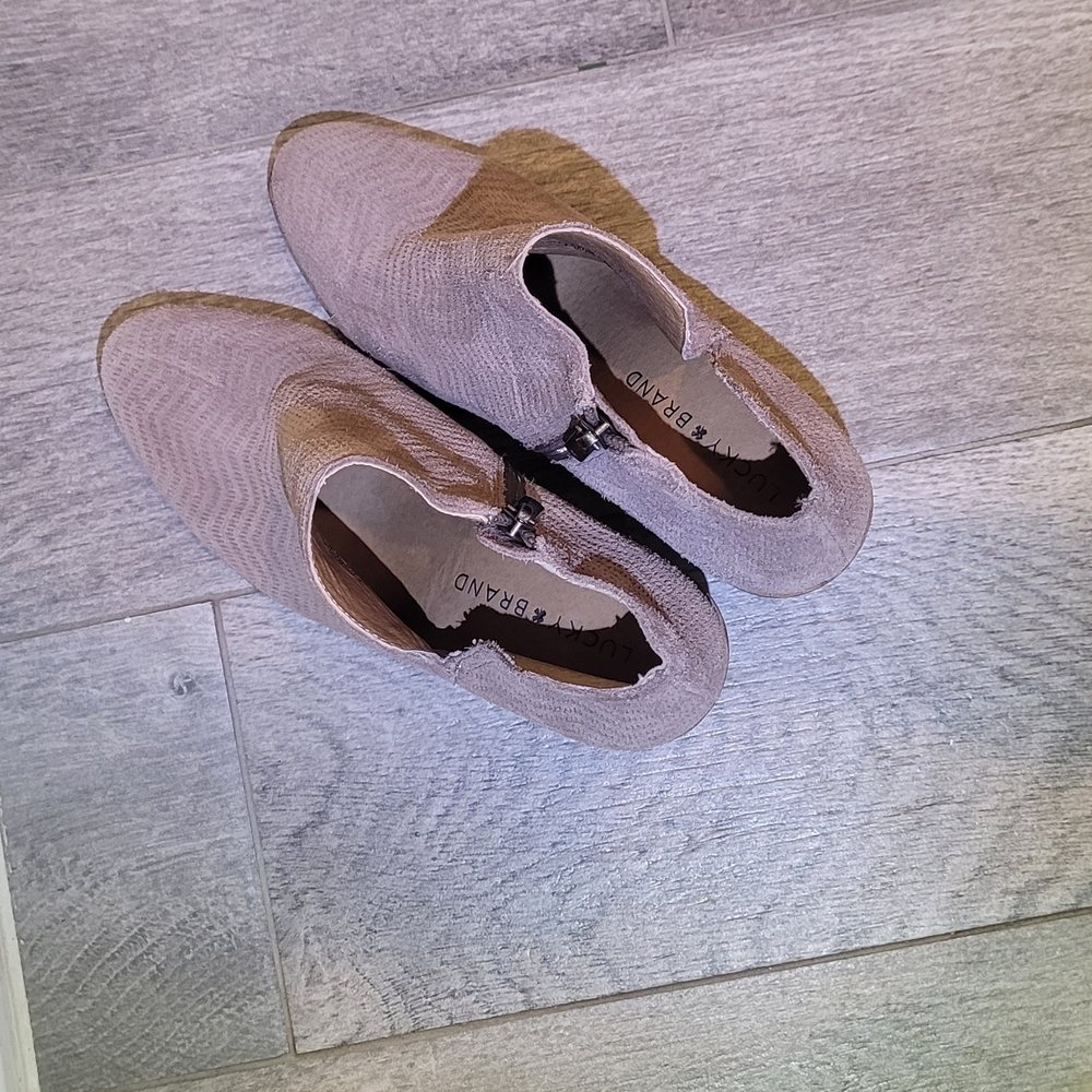 Lucky Brand Women's Taupe Ankle Boots - Picture 6 of 7